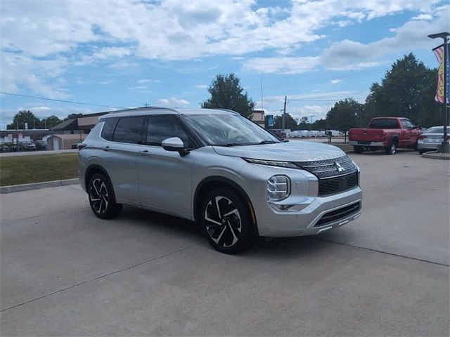 2022 Mitsubishi Outlander SEL Launch Edition