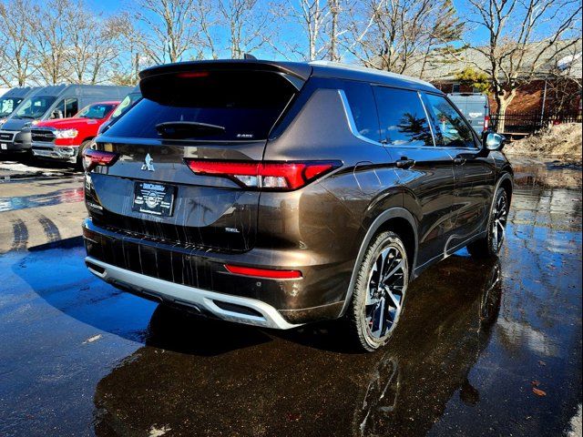 2022 Mitsubishi Outlander SEL