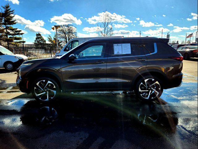 2022 Mitsubishi Outlander SEL