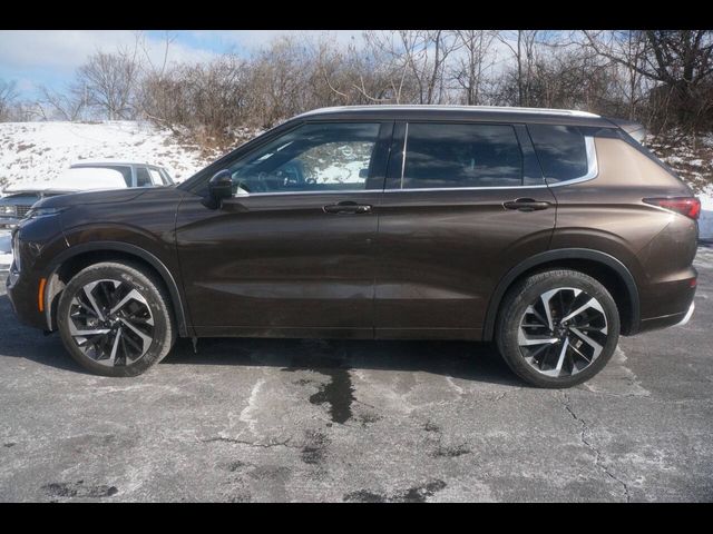 2022 Mitsubishi Outlander SEL