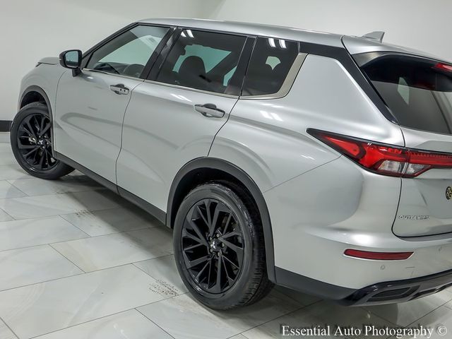 2022 Mitsubishi Outlander Black Edition