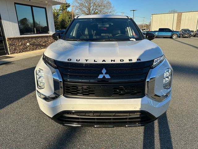 2022 Mitsubishi Outlander Black Edition