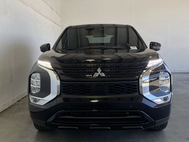 2022 Mitsubishi Outlander Black Edition