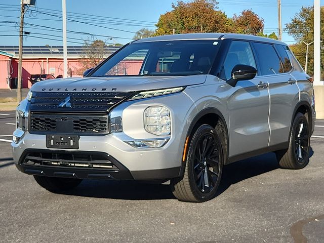 2022 Mitsubishi Outlander Black Edition