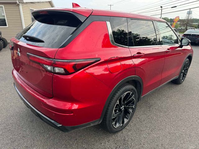 2022 Mitsubishi Outlander Black Edition