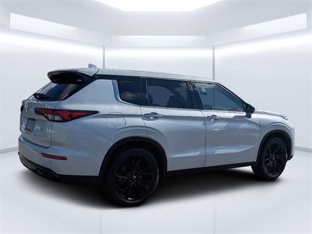 2022 Mitsubishi Outlander Black Edition