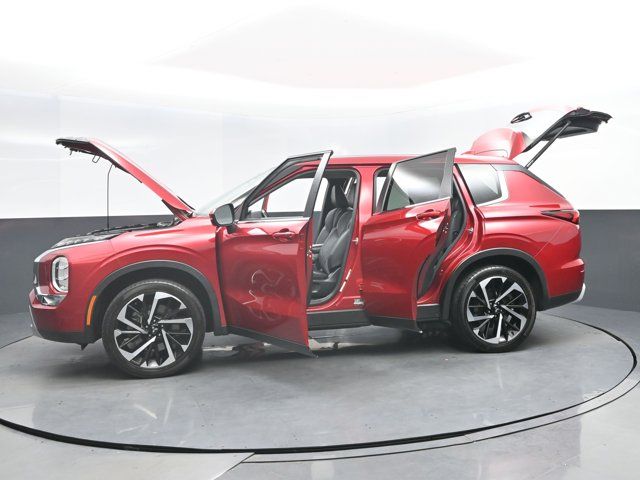2022 Mitsubishi Outlander Black Edition