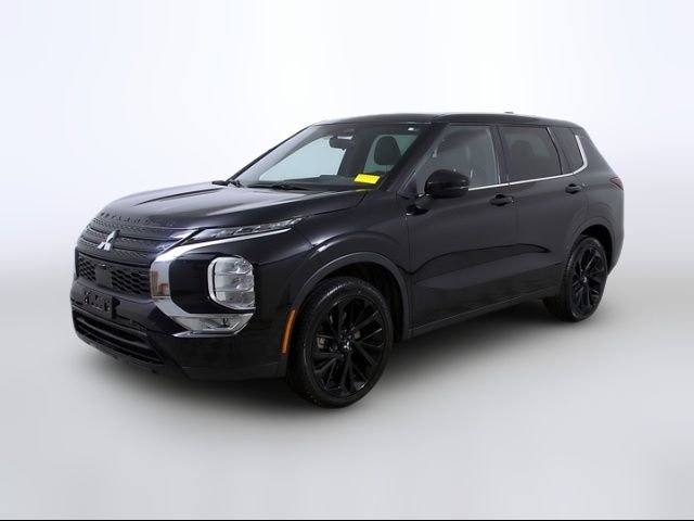 2022 Mitsubishi Outlander Black Edition