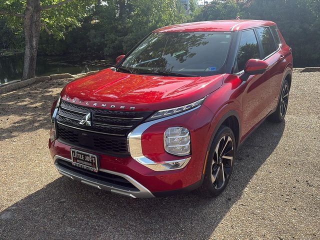 2022 Mitsubishi Outlander Black Edition