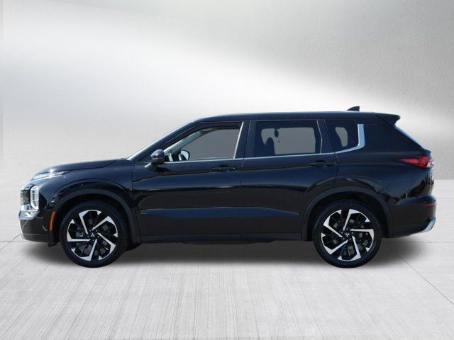 2022 Mitsubishi Outlander Black Edition