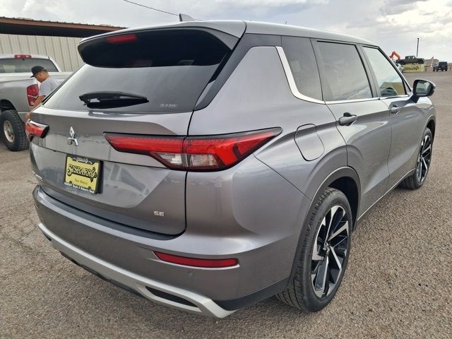 2022 Mitsubishi Outlander Black Edition