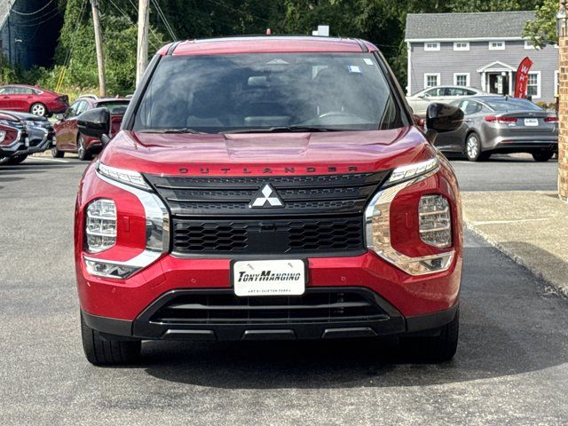 2022 Mitsubishi Outlander Black Edition
