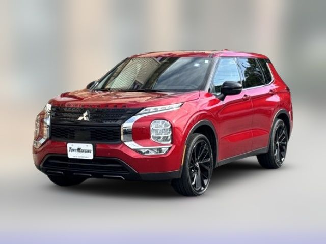 2022 Mitsubishi Outlander Black Edition