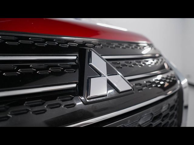 2022 Mitsubishi Outlander Black Edition