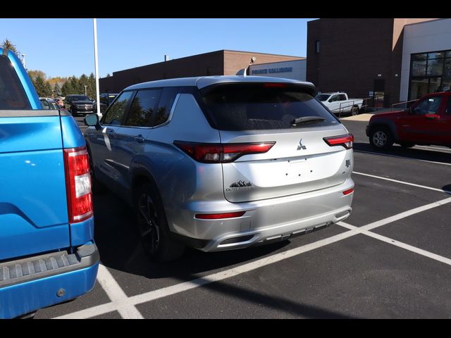 2022 Mitsubishi Outlander SE Launch Edition