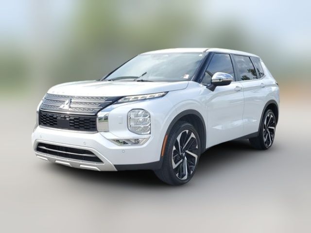 2022 Mitsubishi Outlander Black Edition