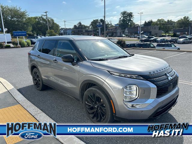 2022 Mitsubishi Outlander Black Edition