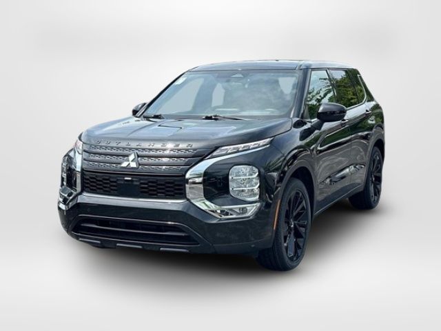 2022 Mitsubishi Outlander Black Edition