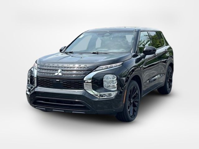 2022 Mitsubishi Outlander Black Edition