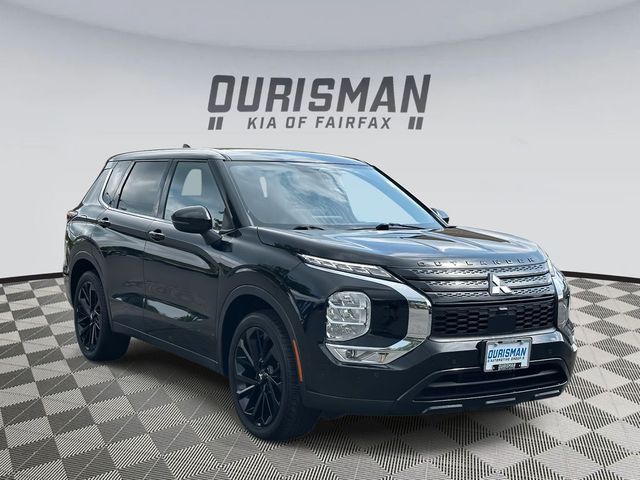 2022 Mitsubishi Outlander Black Edition