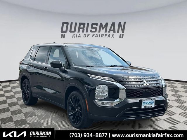 2022 Mitsubishi Outlander Black Edition