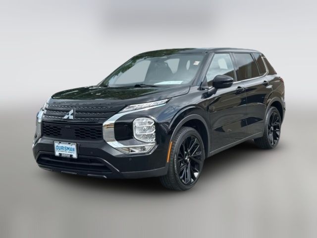 2022 Mitsubishi Outlander Black Edition