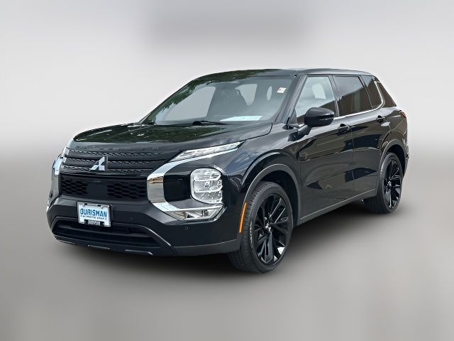 2022 Mitsubishi Outlander Black Edition
