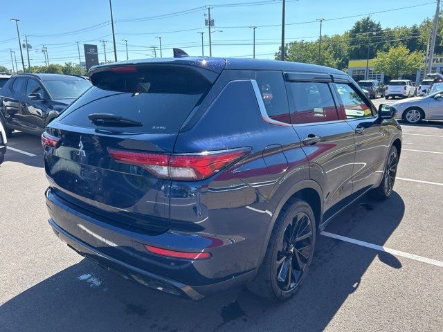 2022 Mitsubishi Outlander Black Edition