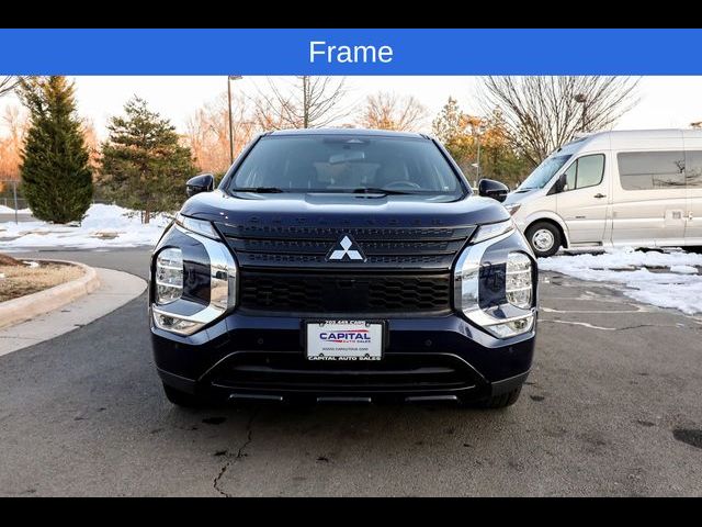 2022 Mitsubishi Outlander Black Edition