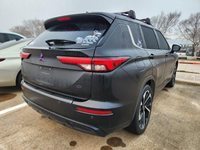 2022 Mitsubishi Outlander Black Edition