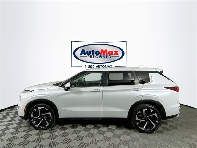 2022 Mitsubishi Outlander SE