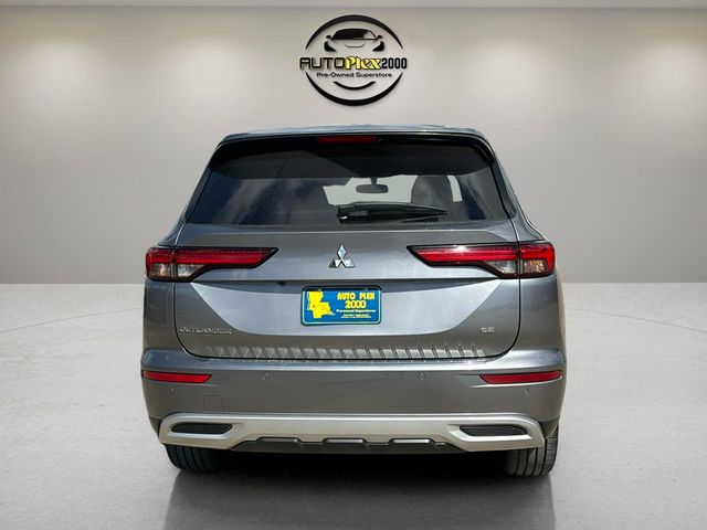 2022 Mitsubishi Outlander Black Edition