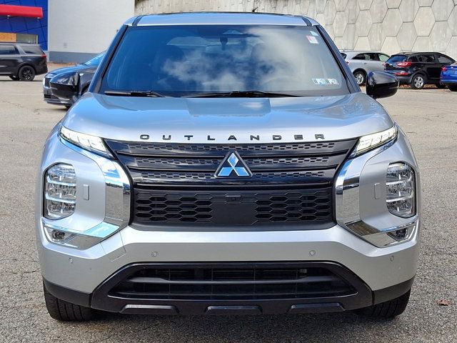 2022 Mitsubishi Outlander Black Edition