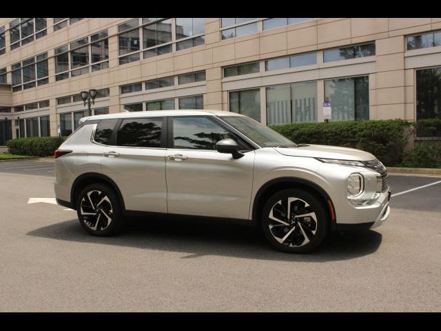 2022 Mitsubishi Outlander Black Edition