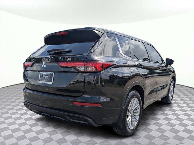 2022 Mitsubishi Outlander ES