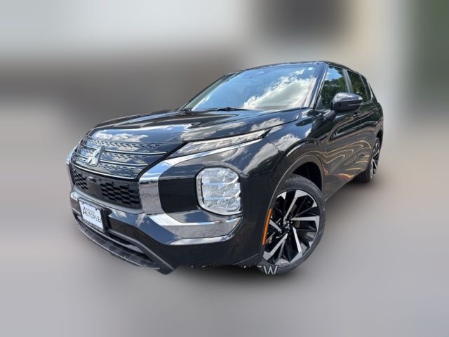 2022 Mitsubishi Outlander ES