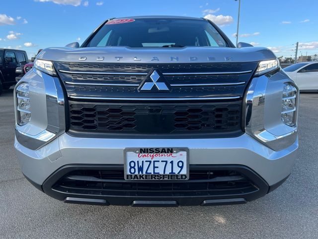 2022 Mitsubishi Outlander ES