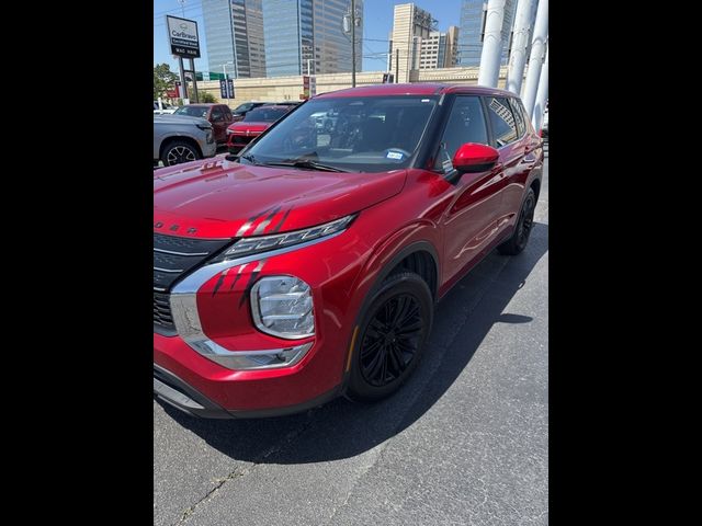 2022 Mitsubishi Outlander ES