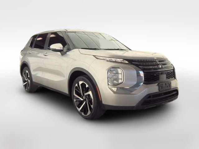 2022 Mitsubishi Outlander ES
