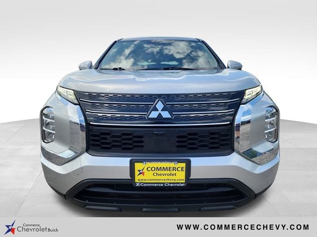 2022 Mitsubishi Outlander ES