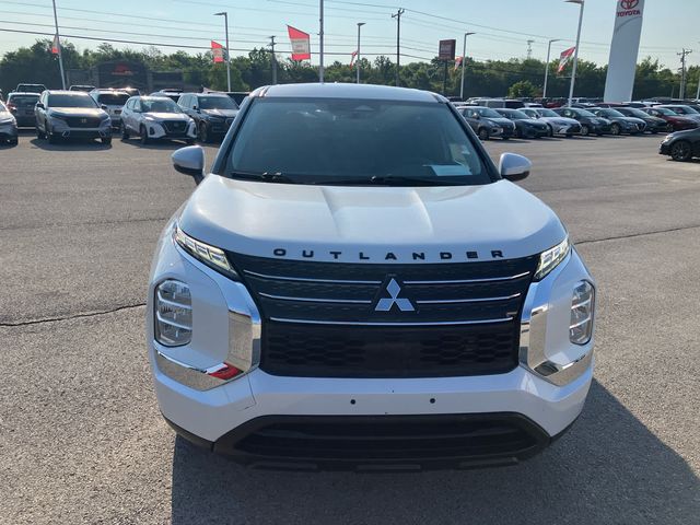 2022 Mitsubishi Outlander ES
