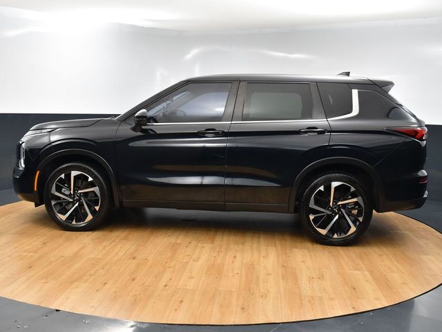 2022 Mitsubishi Outlander ES