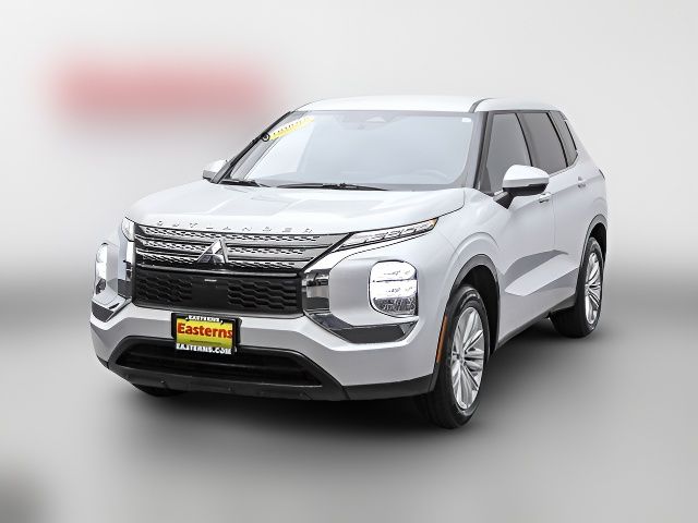 2022 Mitsubishi Outlander ES