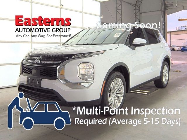 2022 Mitsubishi Outlander ES