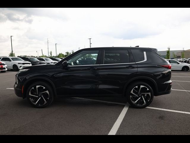 2022 Mitsubishi Outlander ES