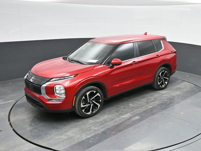 2022 Mitsubishi Outlander ES
