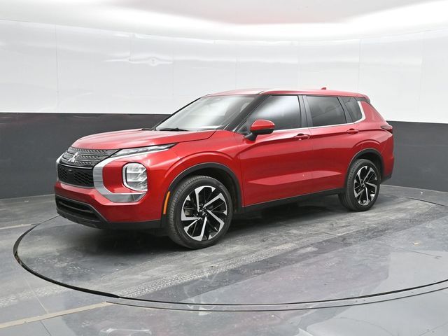 2022 Mitsubishi Outlander ES