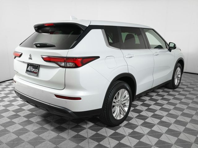 2022 Mitsubishi Outlander ES