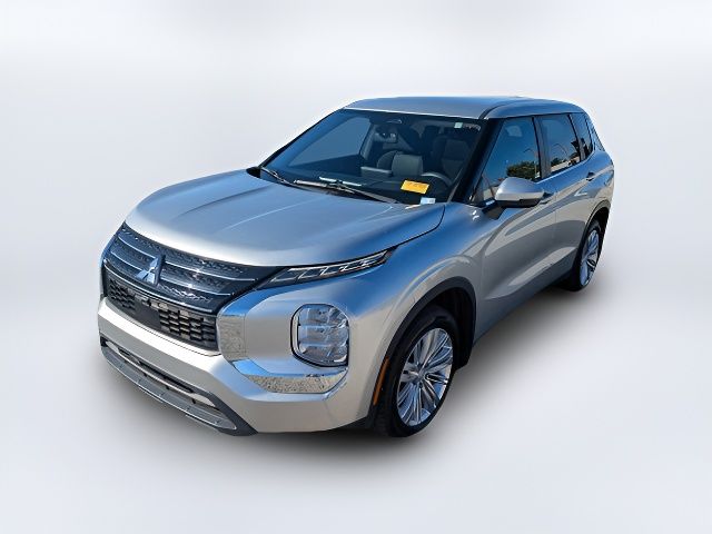 2022 Mitsubishi Outlander ES