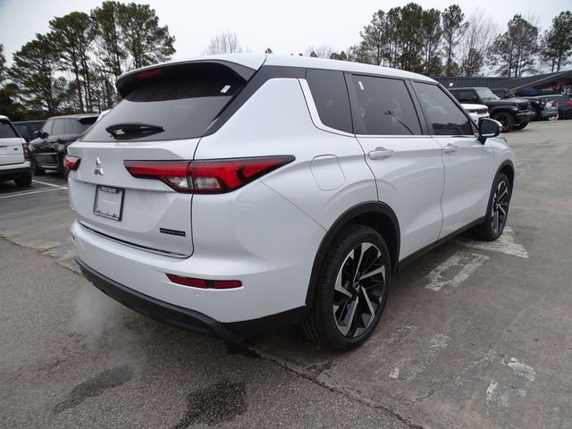 2022 Mitsubishi Outlander ES